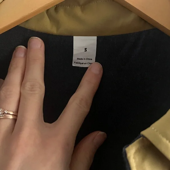 MEC Reversible Shacket w/ Magnetic closure - Picture 2 of 4